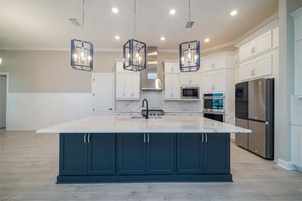 ESPLANADE LAKE CLUB - Residential