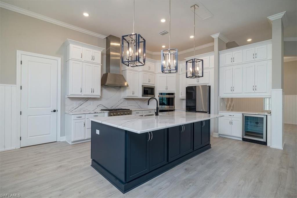 ESPLANADE LAKE CLUB - Residential