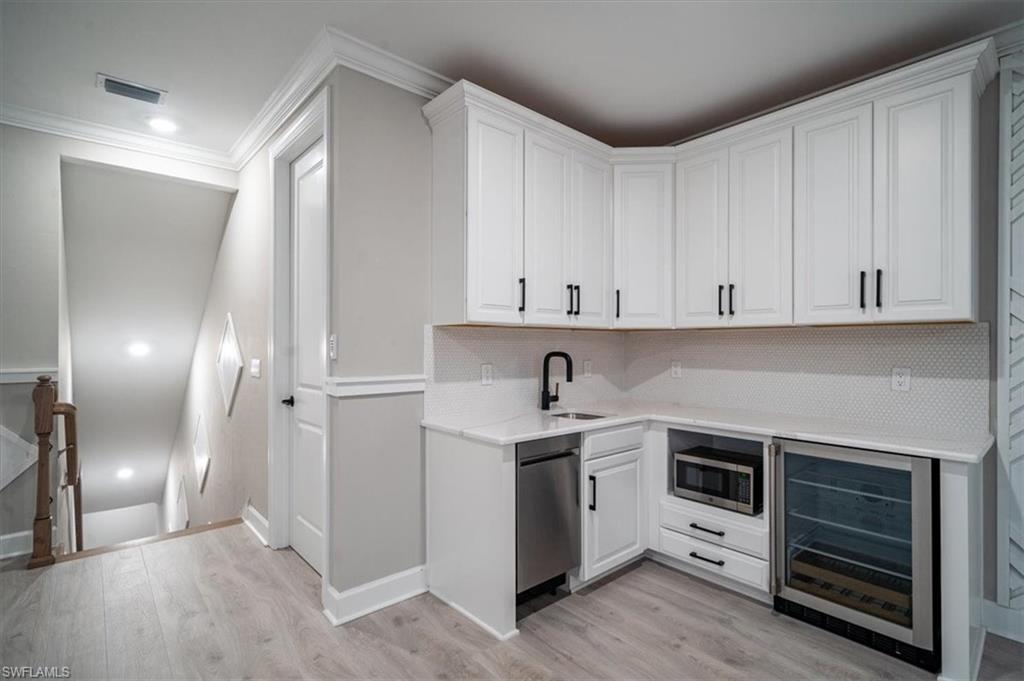 ESPLANADE LAKE CLUB - Residential