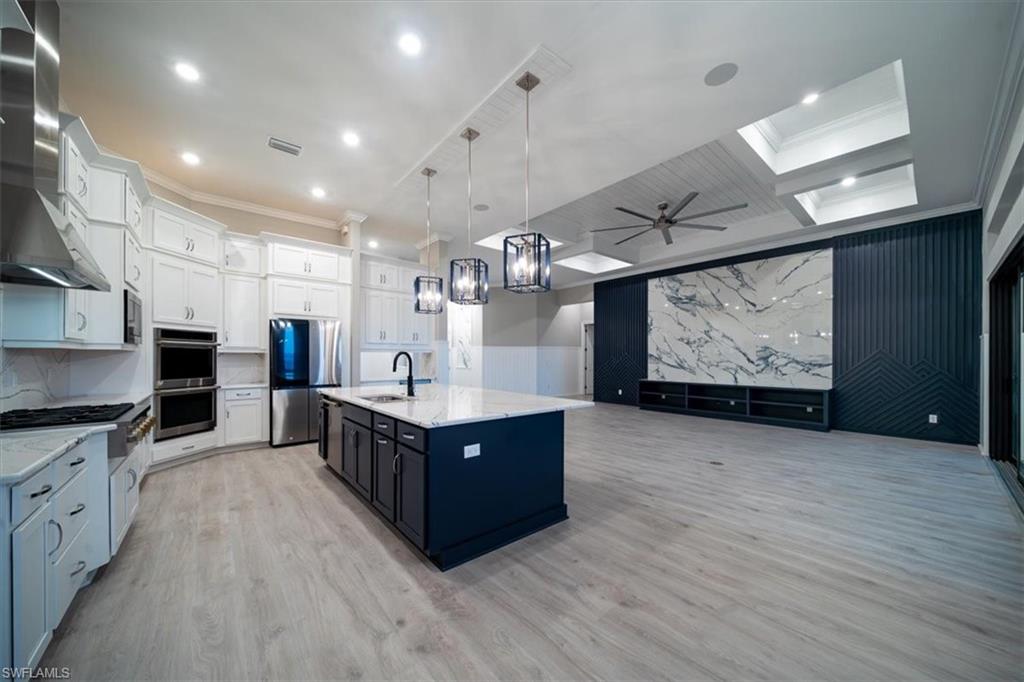 ESPLANADE LAKE CLUB - Residential