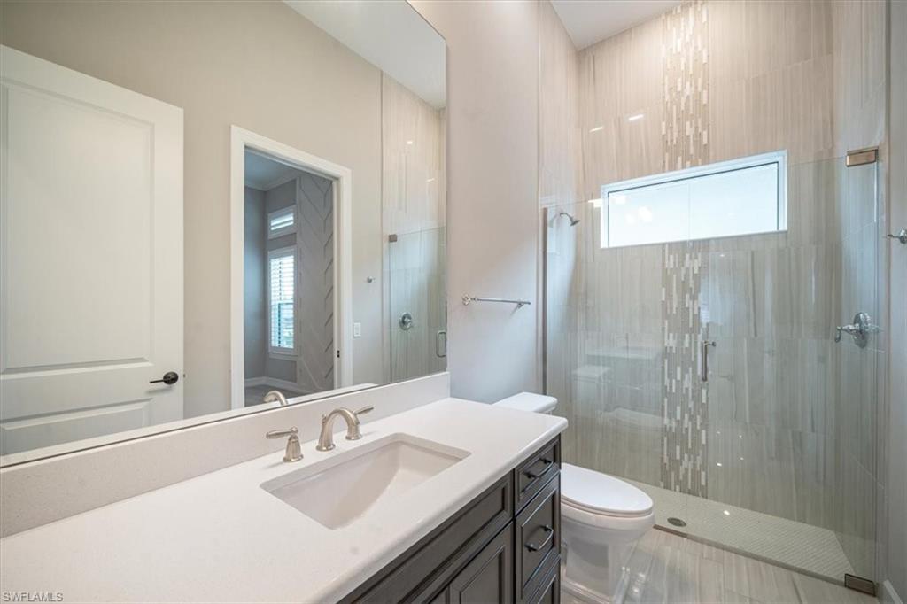 ESPLANADE LAKE CLUB - Residential