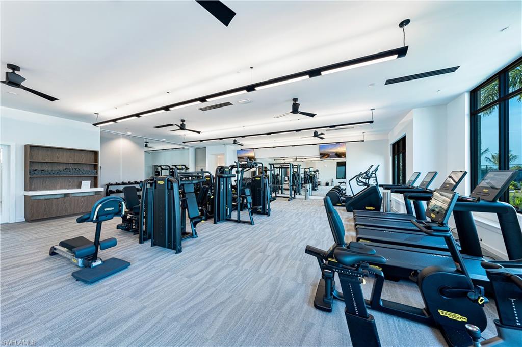 ESPLANADE LAKE CLUB - Residential