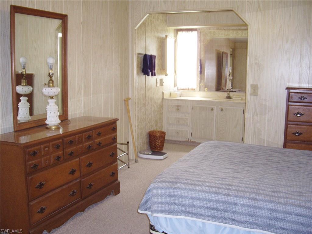 LAUREL ESTATES MOBILE HOME VIL - Residential