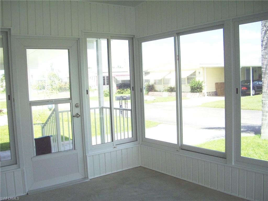 LAUREL ESTATES MOBILE HOME VIL - Residential