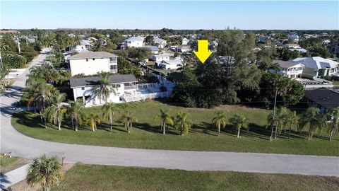 24490 Sailfish ST BONITA SPRINGS FL 34134