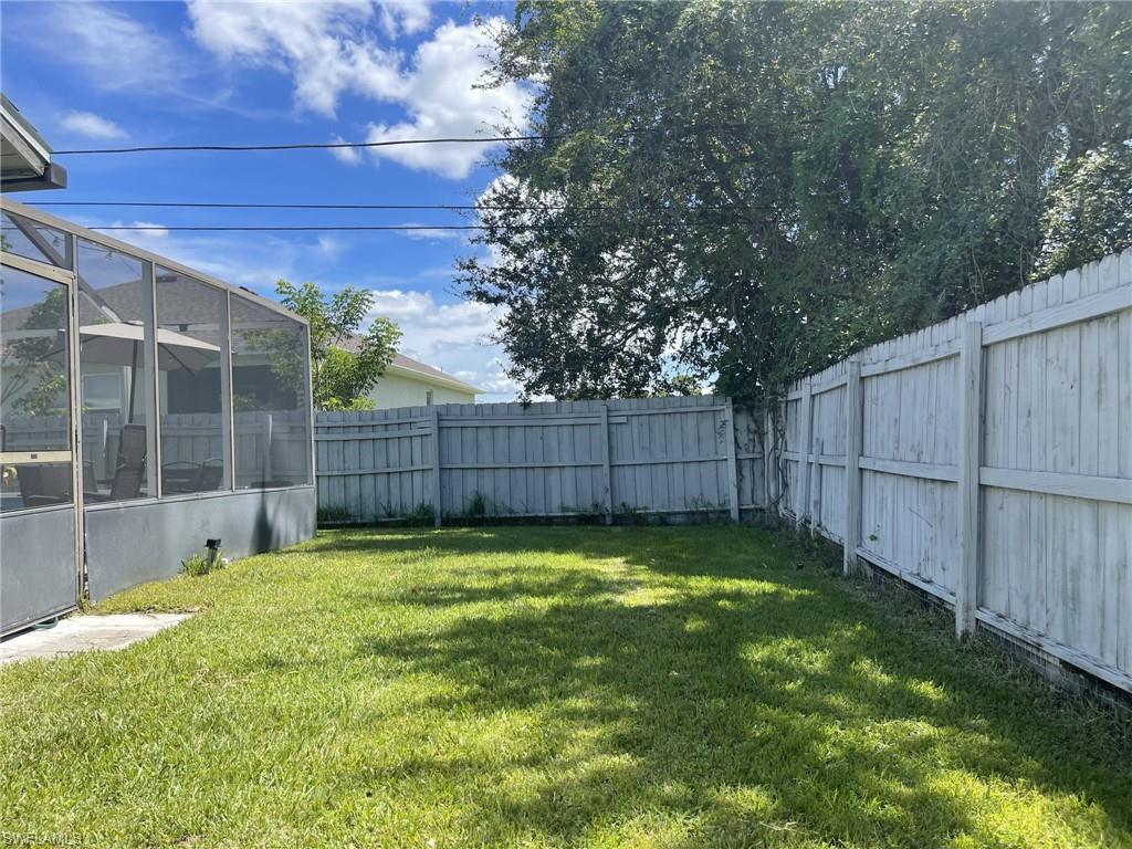 SAN CARLOS PARK - Residential