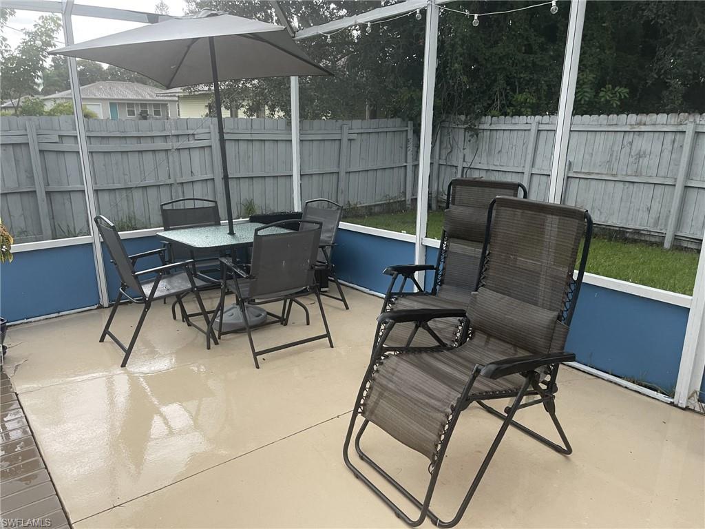 SAN CARLOS PARK - Residential