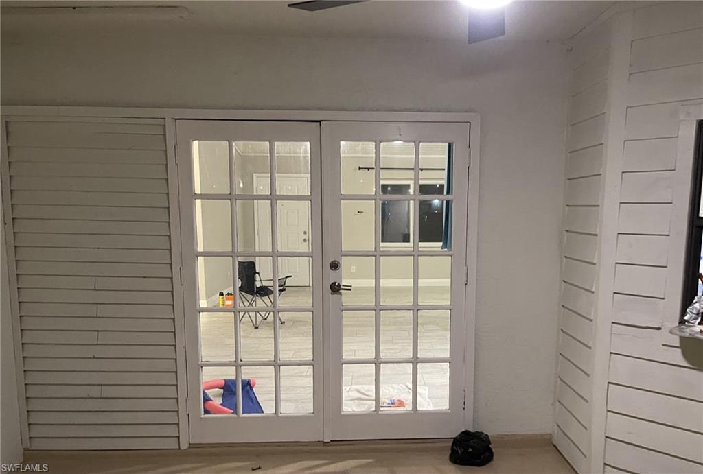 SAN CARLOS PARK - Residential