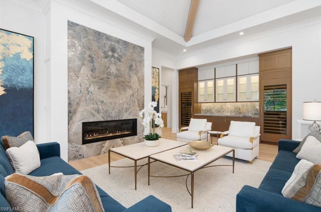 BAY COLONY SHORES - Residential