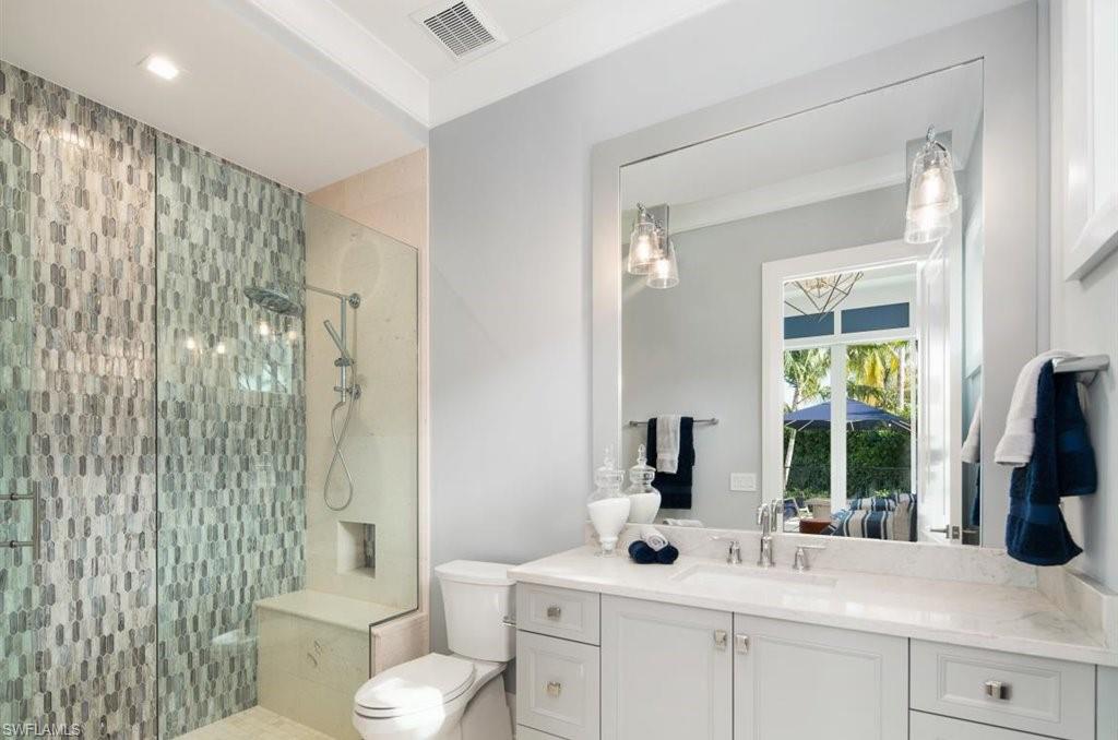 BAY COLONY SHORES - Residential