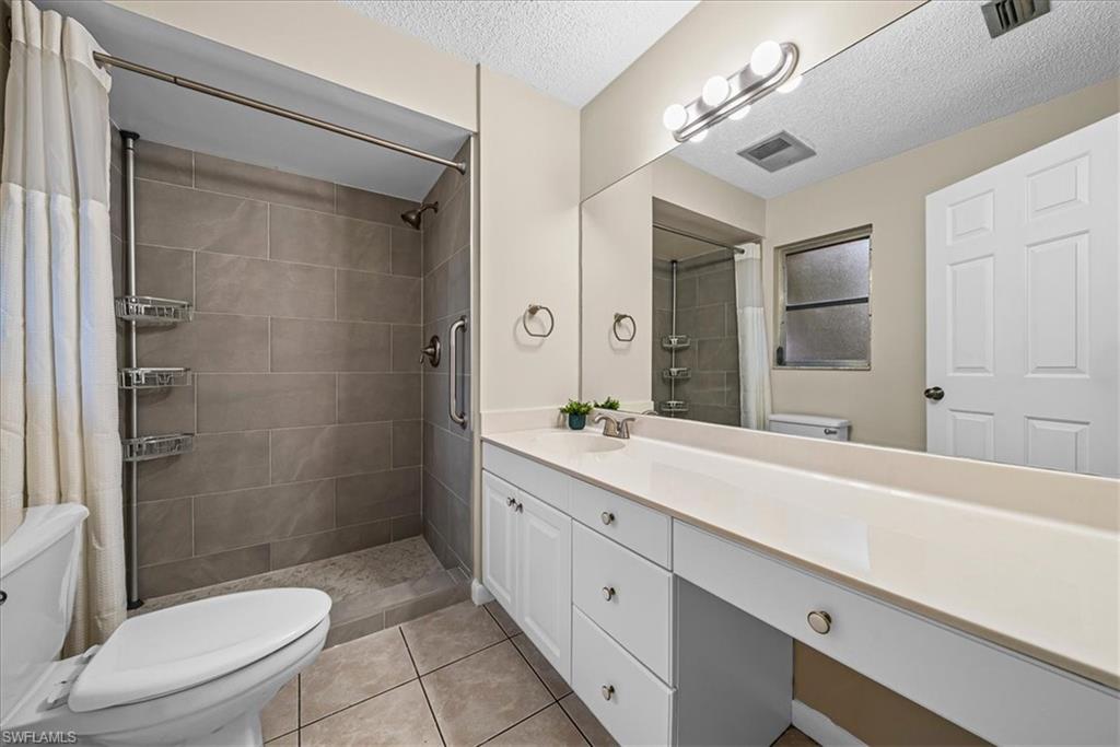 SAN CARLOS PARK - Residential