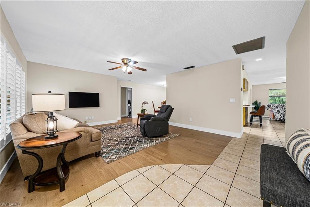 SAN CARLOS PARK - Residential