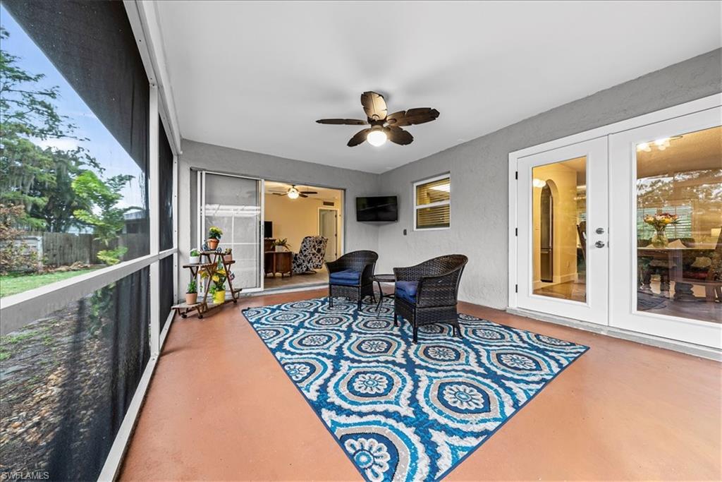 SAN CARLOS PARK - Residential