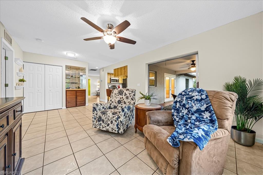 SAN CARLOS PARK - Residential