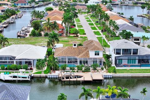 A home in MARCO ISLAND