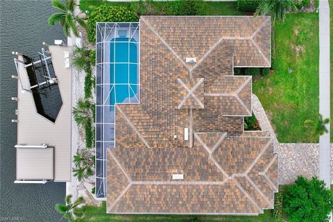 A home in MARCO ISLAND