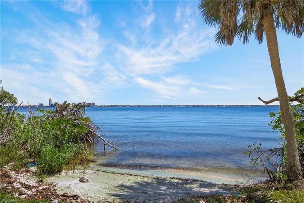 NORTH FORT MYERS - Residential