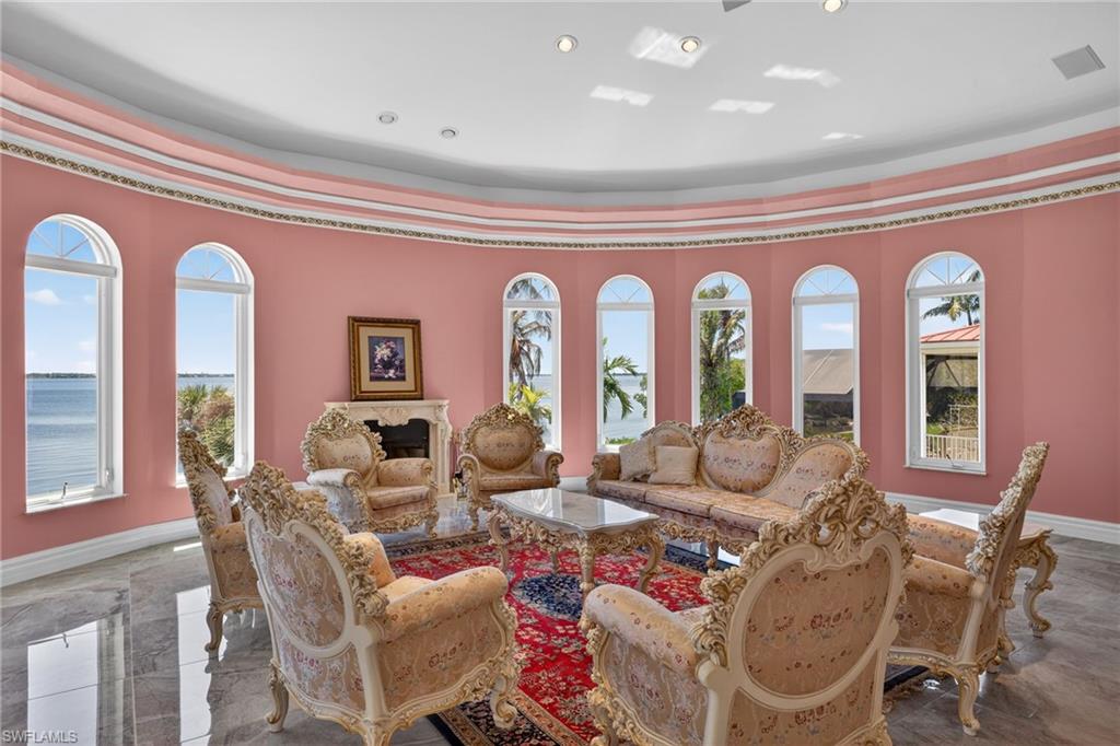 NORTH FORT MYERS - Residential