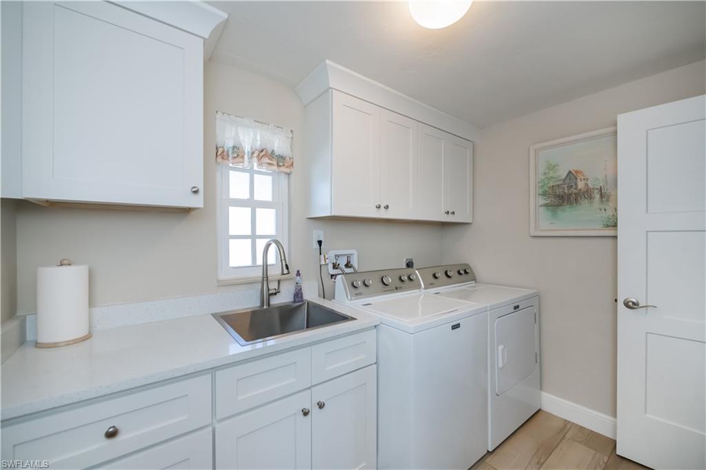 LOCHMOOR - Residential