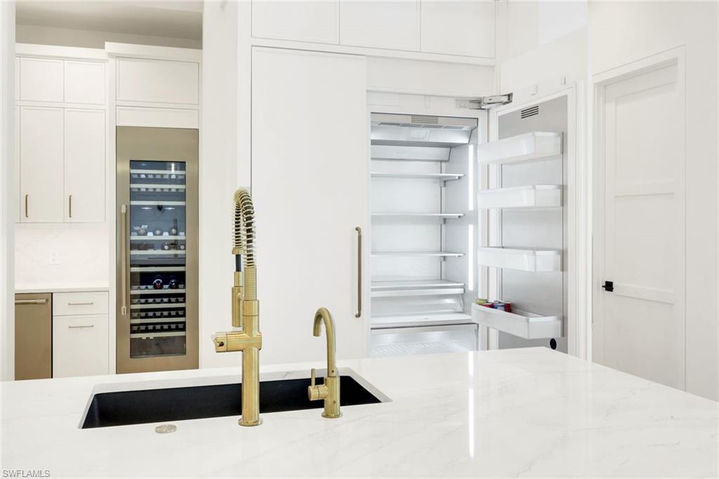 QUAIL WEST - Residential