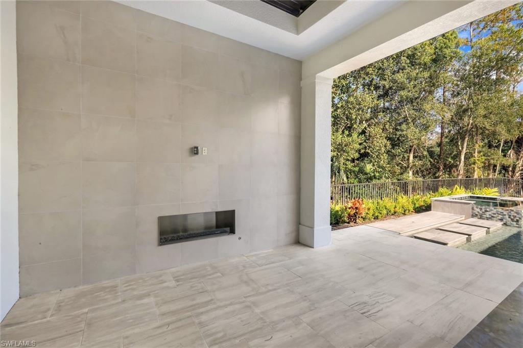 QUAIL WEST - Residential