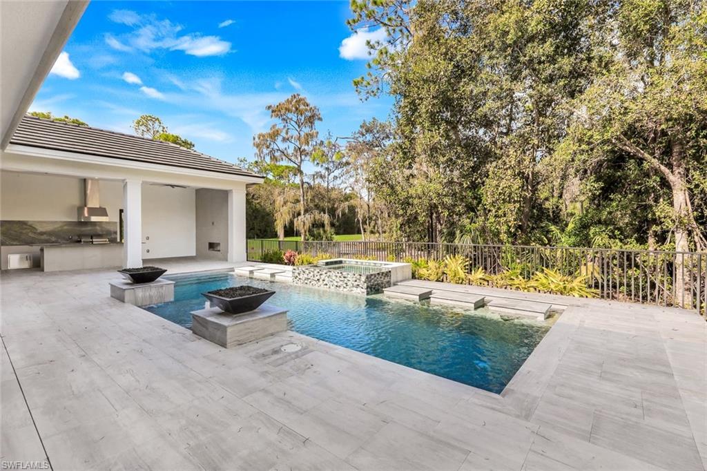 QUAIL WEST - Residential