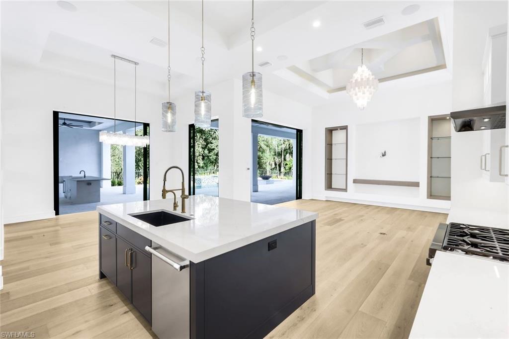 QUAIL WEST - Residential