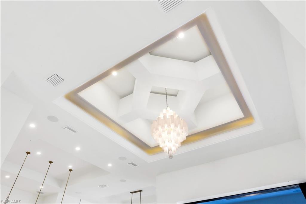 QUAIL WEST - Residential