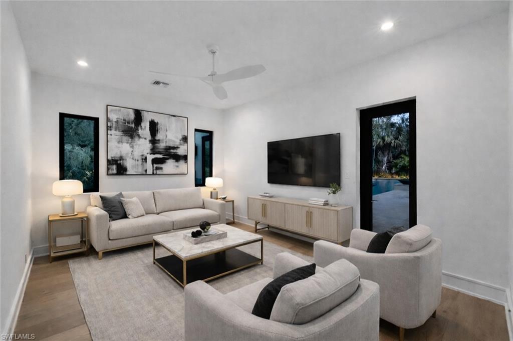 QUAIL WEST - Residential