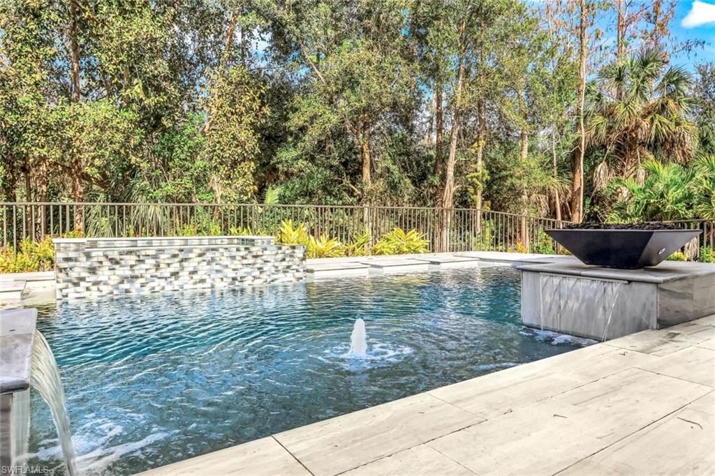 QUAIL WEST - Residential