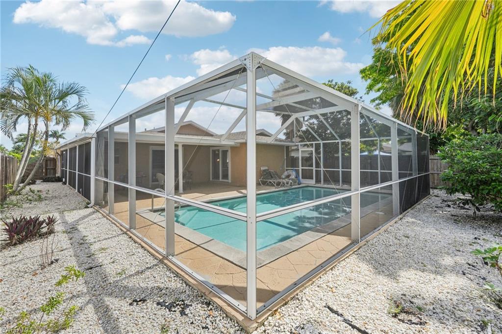 NAPLES PARK - Residential