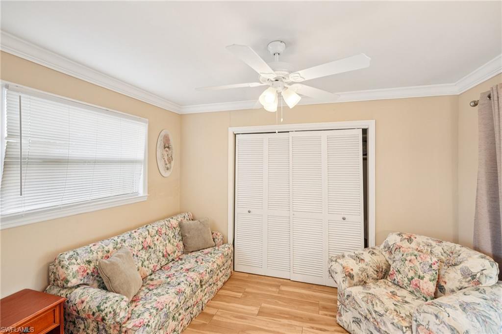 NAPLES PARK - Residential