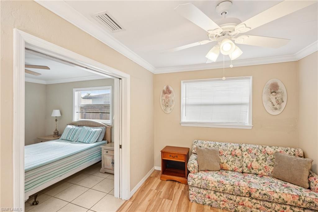 NAPLES PARK - Residential