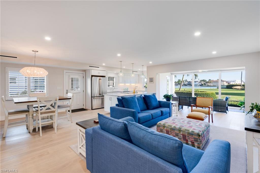 HARBORSIDE GARDENS - Residential