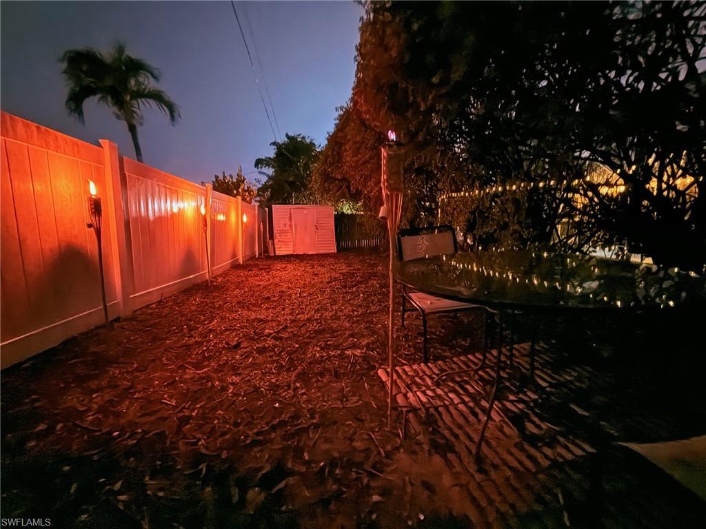 NAPLES PARK - Residential