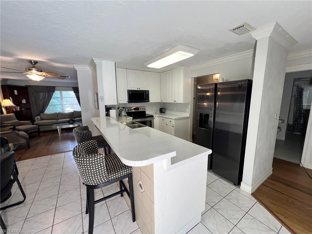 NAPLES PARK - Residential