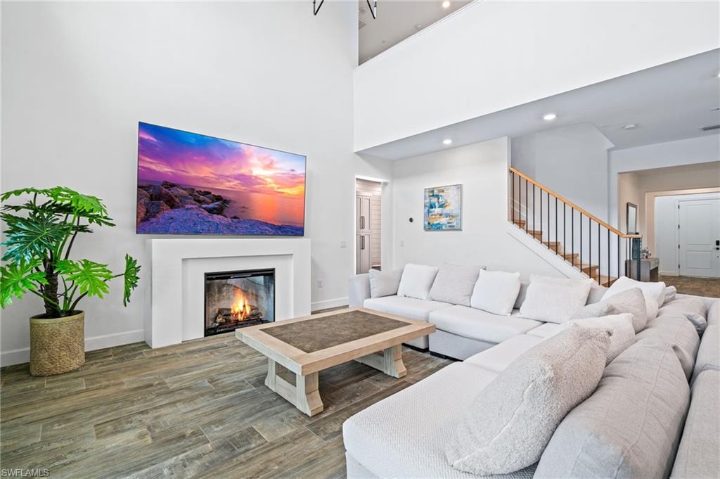 THE PLACE AT CORKSCREW - Residential