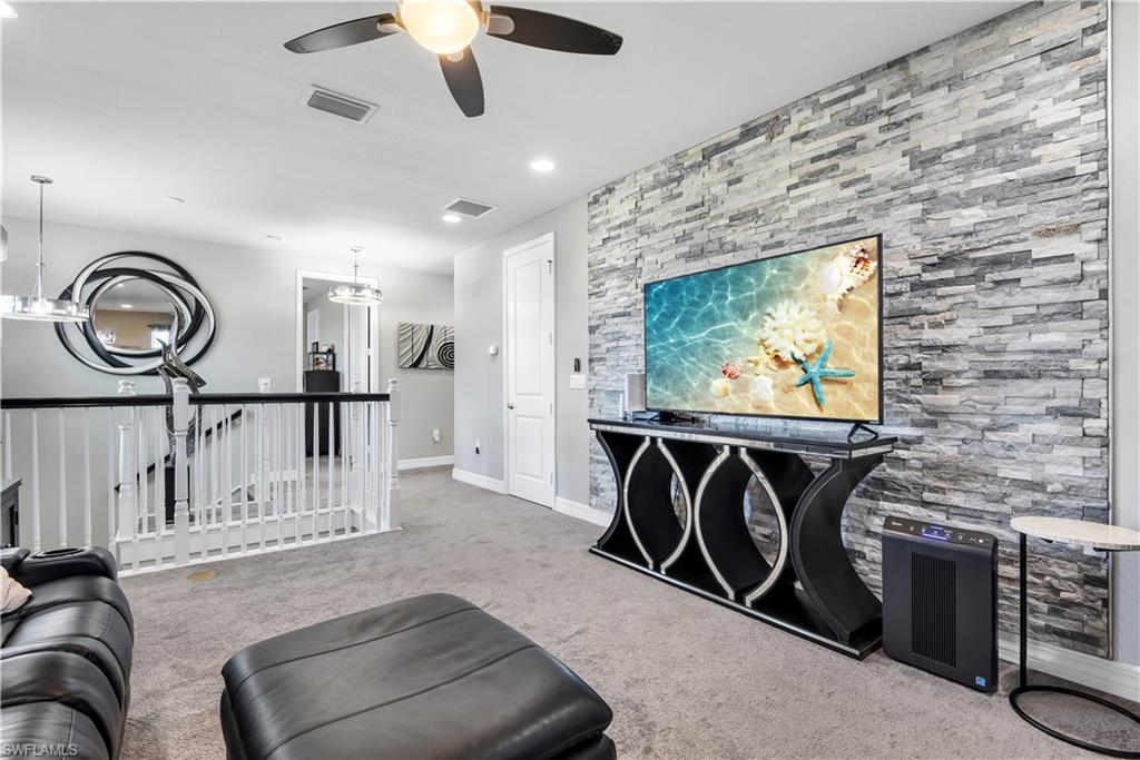 STONECREEK - Residential