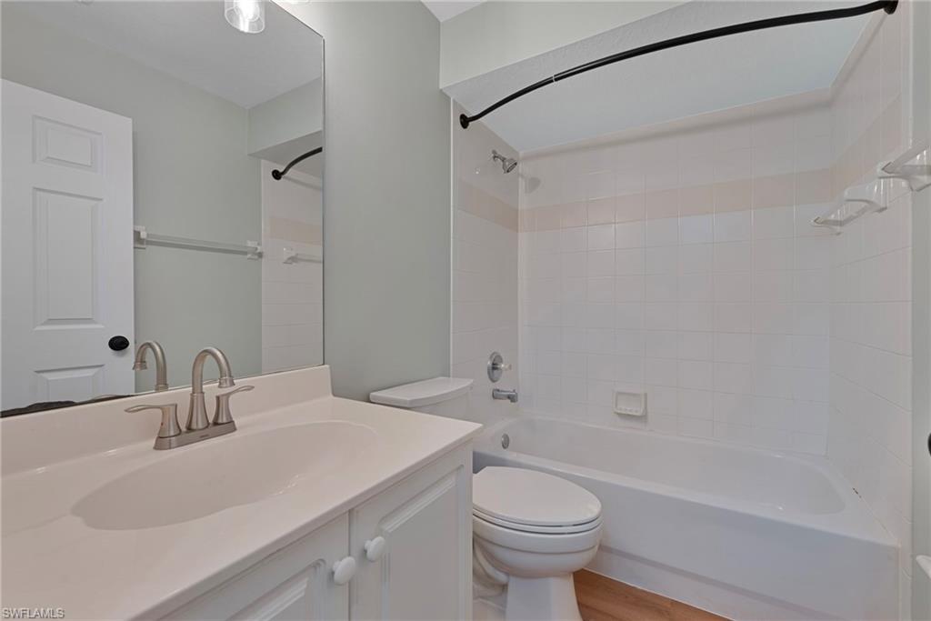 MANOR - Residential Lease