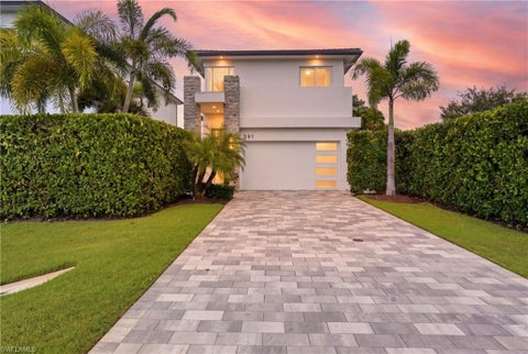 Photo of 591 93rd AVE N, NAPLES, FL 34108 (MLS # 226037368)