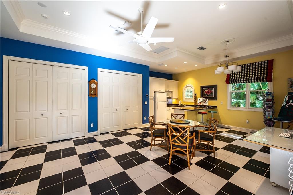 PINE RIDGE - Residential