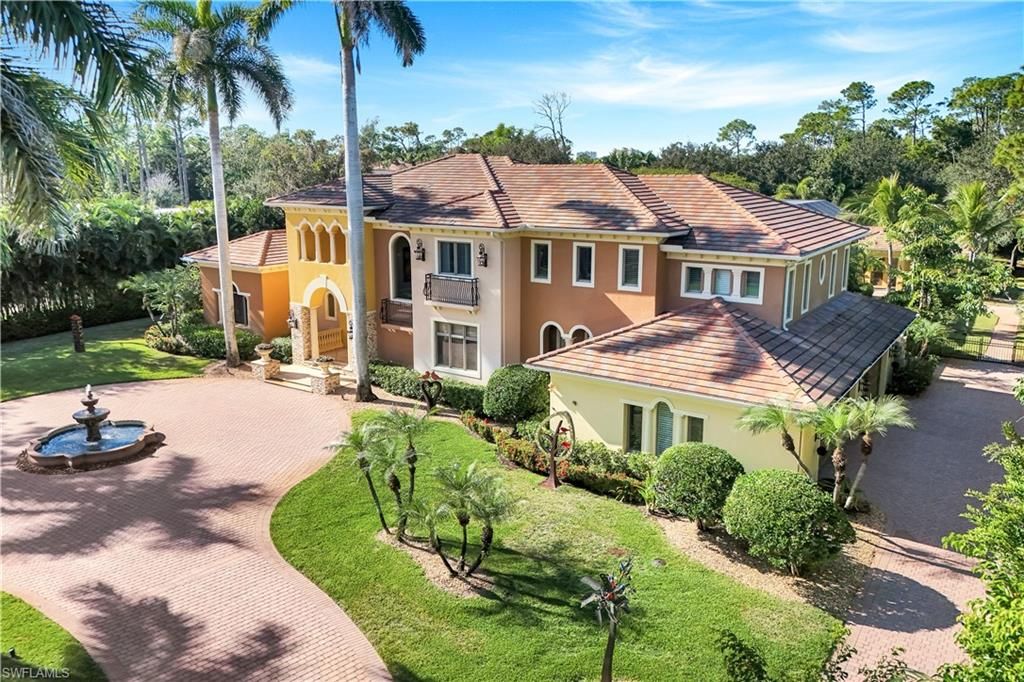 Photo of 683 Hickory RD, NAPLES, FL 34108 (MLS # 225079970)