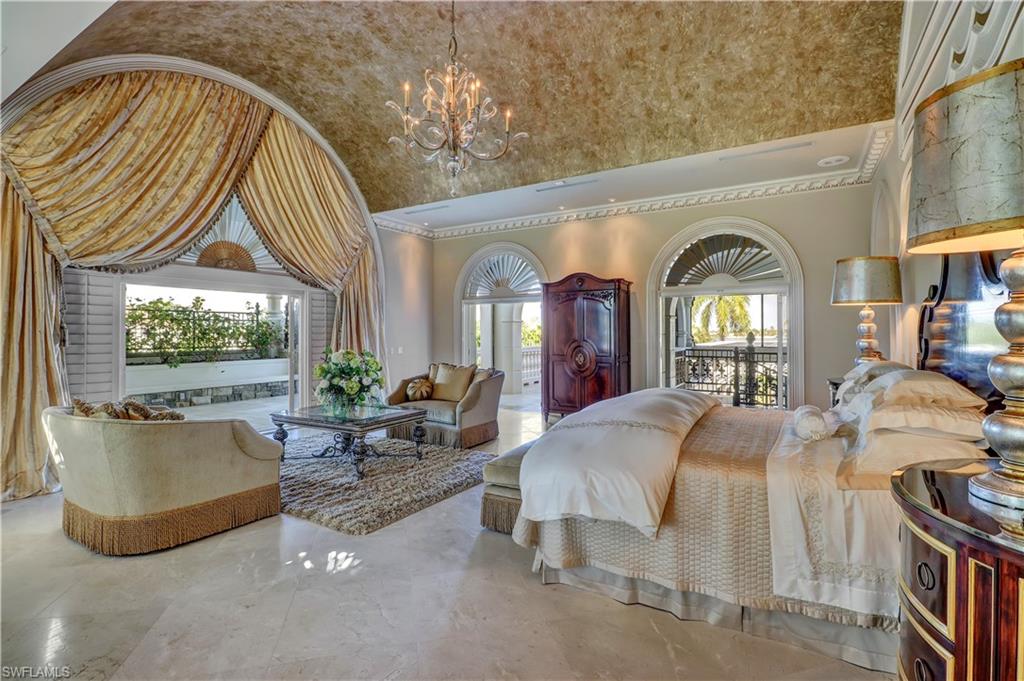 ESTATES - Residential