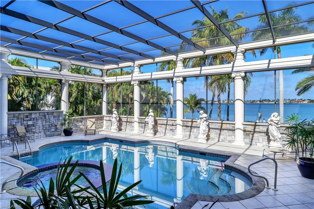 ESTATES - Residential