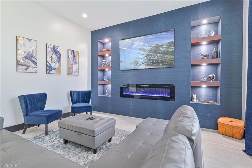 THE GROVES - Residential