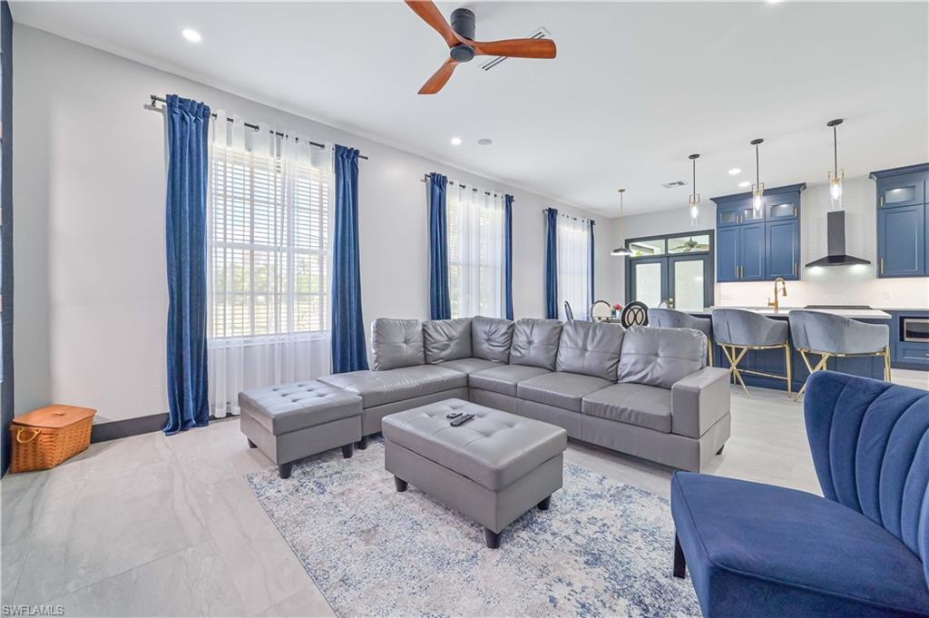 THE GROVES - Residential