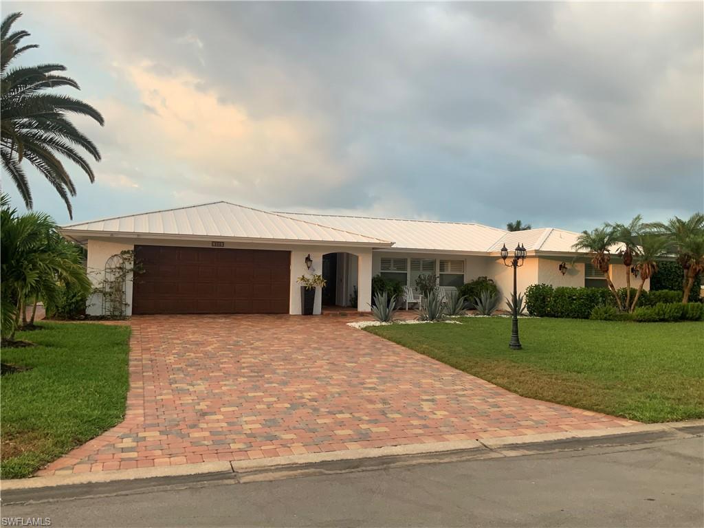 TOWN AND RIVER - Residential