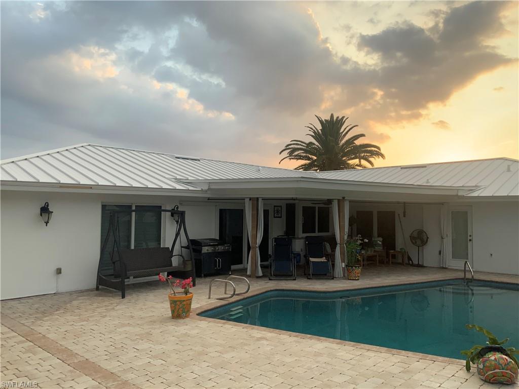 TOWN AND RIVER - Residential