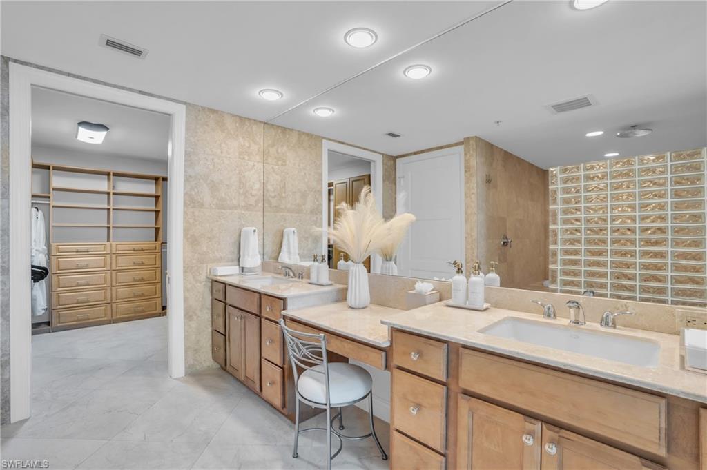 GRANDE GENEVA - Residential Lease