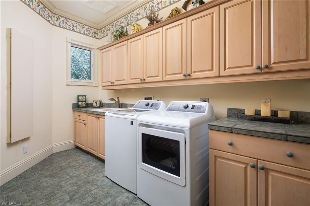 COLLIERS RESERVE - Residential